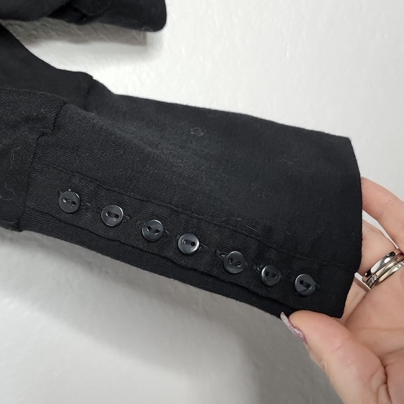 Cropped Black top customized paint and rose - Picture 5 of 7